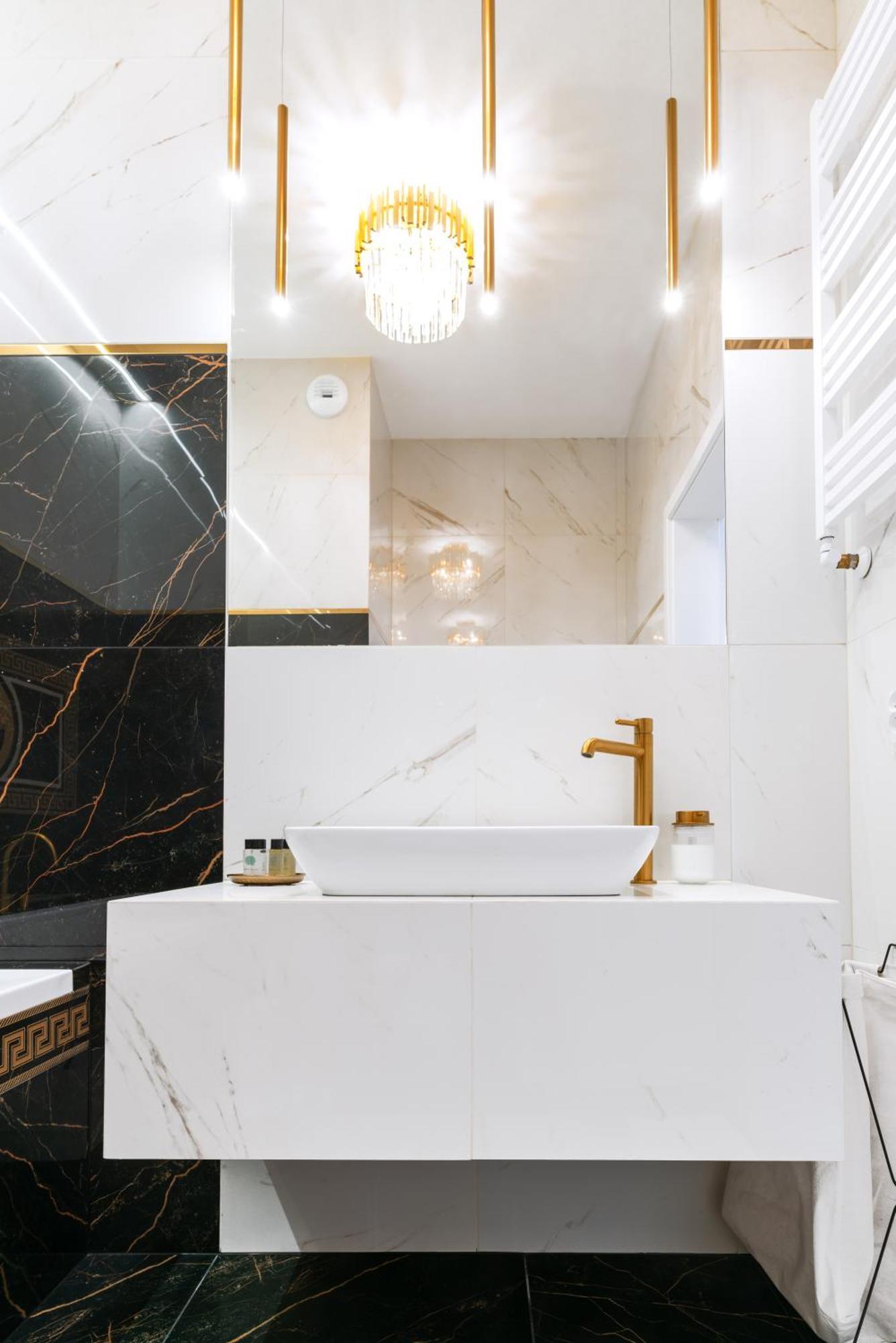 Versace Jana Pawla Apartment *