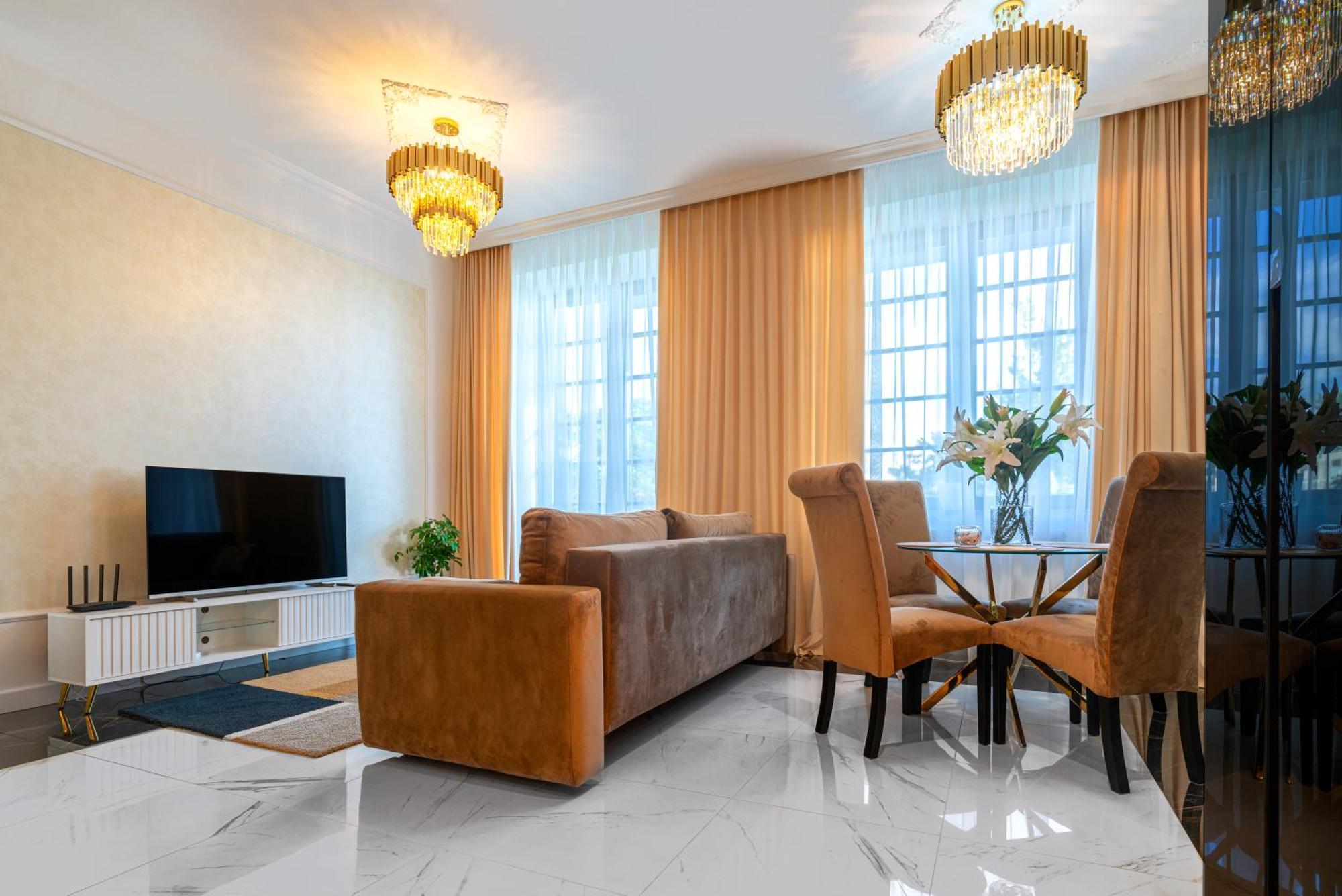 Versace Jana Pawla Apartment *